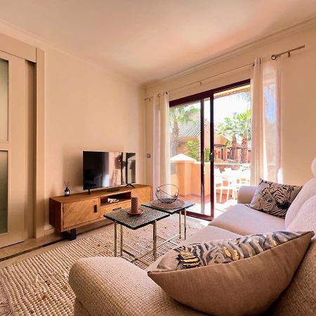 Modern 2 Bedroom Beachside Apartment Nr72 Лос Алказарес Экстерьер фото